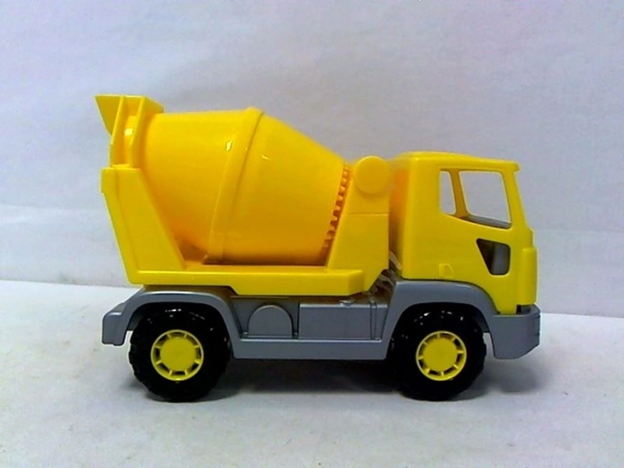 Agat laste betoonisegisti auto