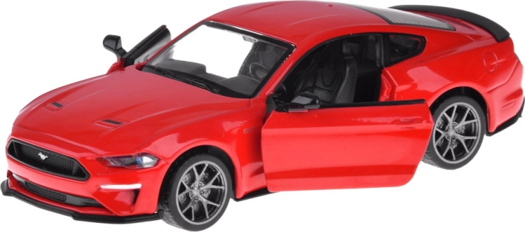 Avatavad uksed ja detailne interjöör