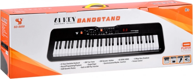 61 klahvi, 200 heli ja 200 rütmi