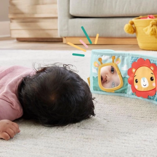 Versatile folding for tummy‑time and seated play