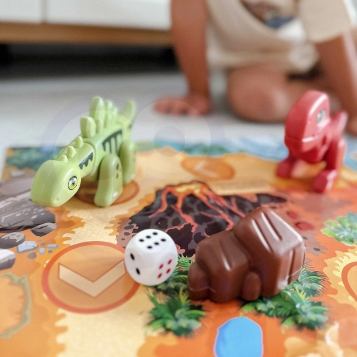 Seiklustest tulvil lauamäng