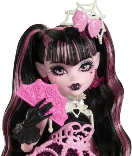 Liigendatud nukk suurepäraste pooside jaoks