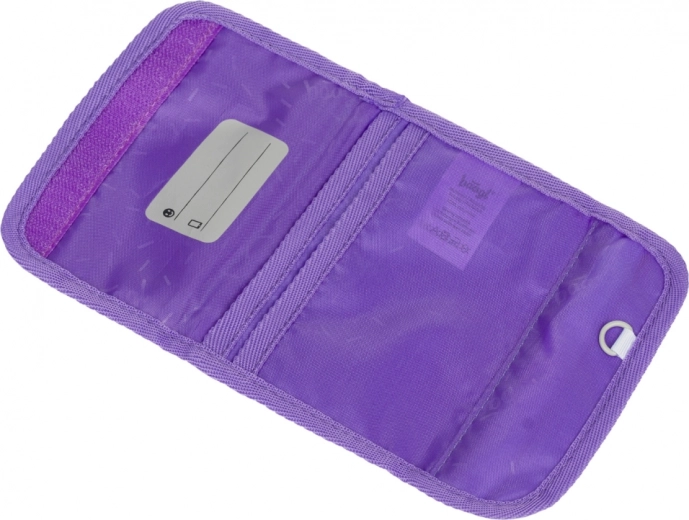 Practical layout and zip pocket