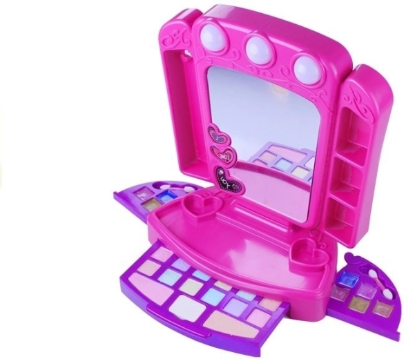 Lighted mirror for realistic play