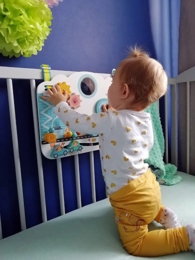 Ohutu kinnitamine võrevoodi külge