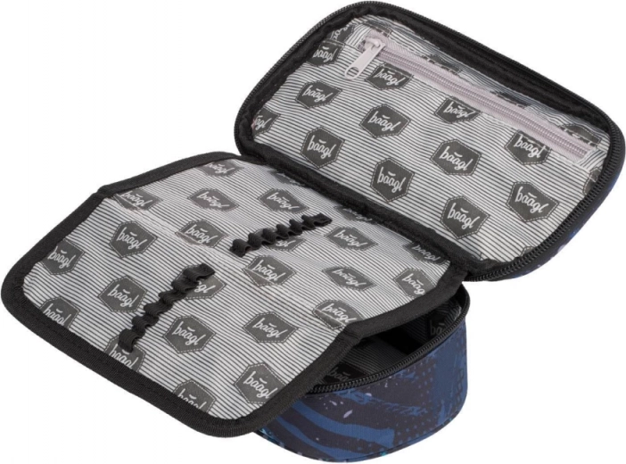 Clear organization thanks to the double flap