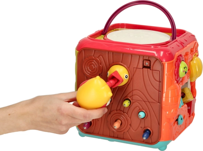 Lõbus mäng „toida linnukest“ putukatega