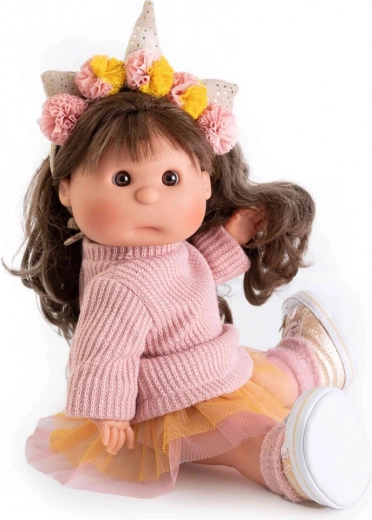 Käsitsi valmistatud nukk