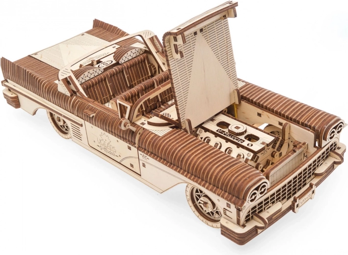 Detailne liikuv V8-mootor
