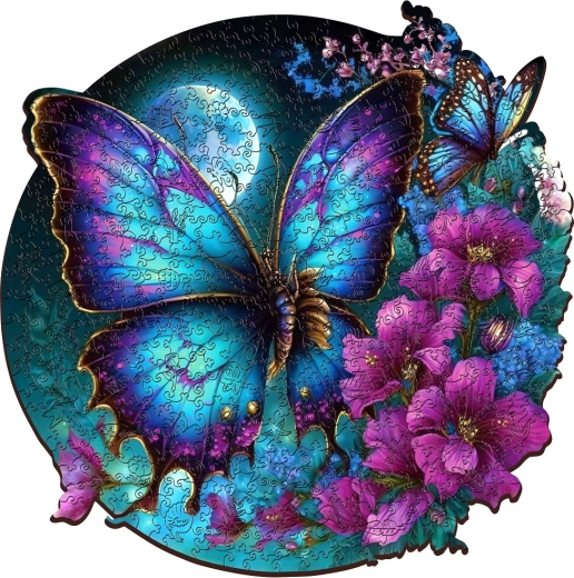 Erksavärviline liblikamotiiv disainse dekoratsioonina