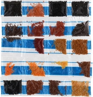 Rikas värviliste kivikeste komplekt