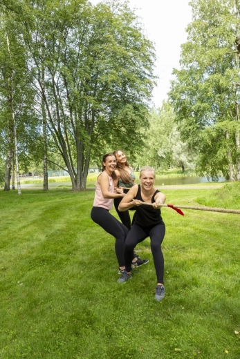 Lõbu meeskondadele õues