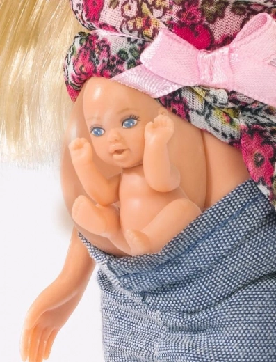 Avatav kõht ja beebi sees