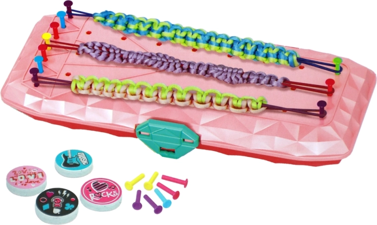 Easy weaving for little creators