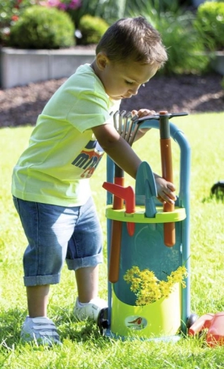 Supports outdoor play and skills