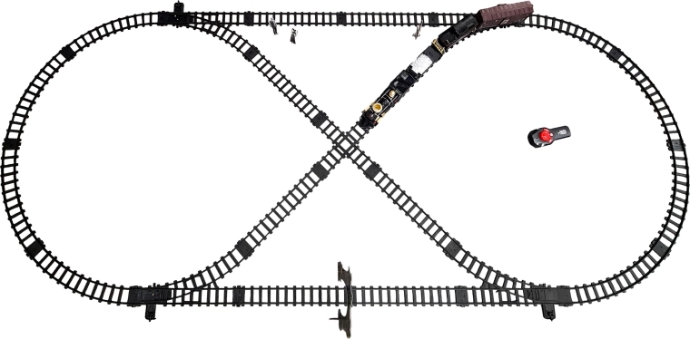 Täielik rongirada vagunite ja 247 cm pikkuse rajaga