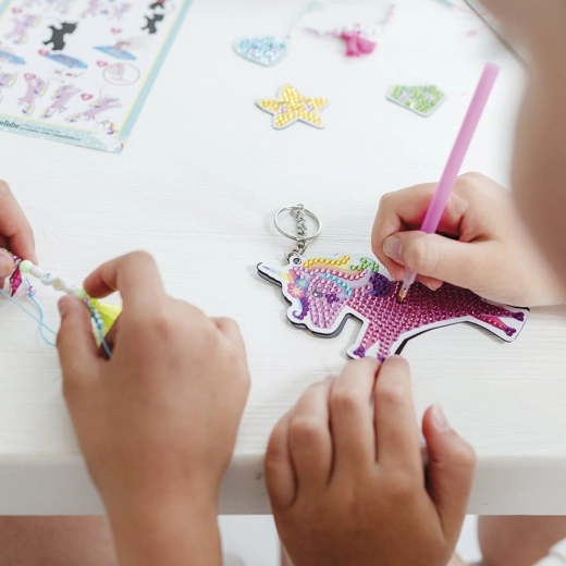 Diamond painting with unicorns
