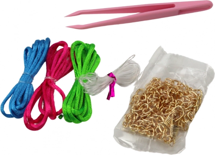 Complete set of materials for crafting