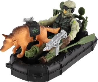 Sõduri figuur varustuse ja relvadega