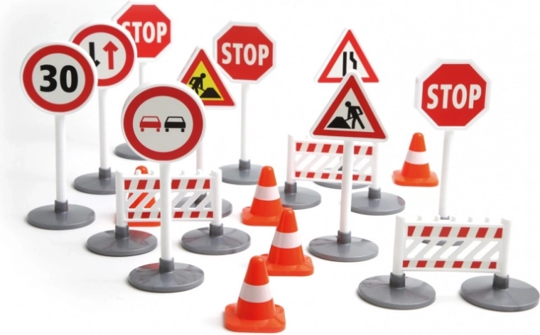 Vastupidav plast ja stabiilne teostus