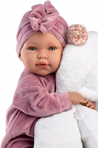 Realistlikud detailid ja pehme kallistus