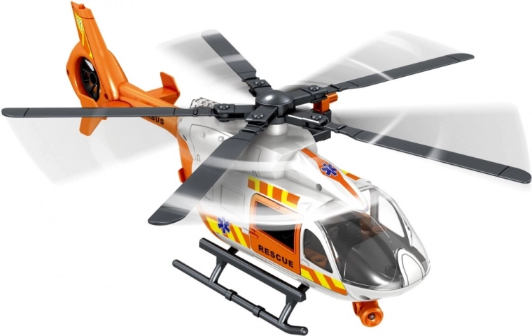 Pöörlevad rootorid ja detailne kabiin