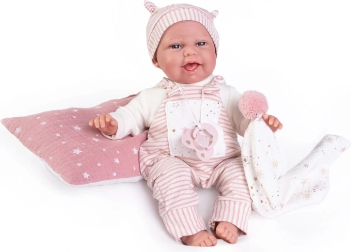 Pehme kangast kehake ja õrnad rõivad