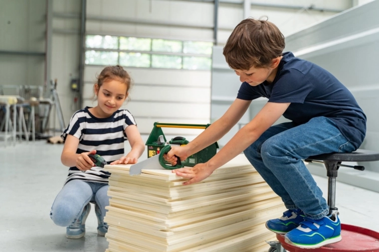 Supports creativity and fine motor skills