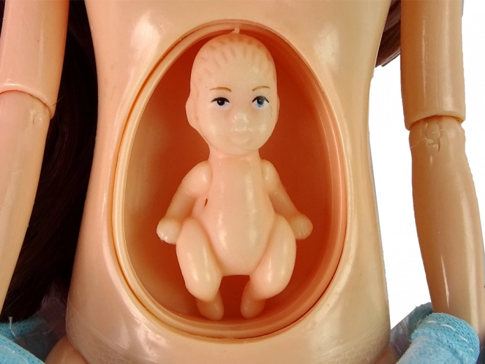 Opening tummy with baby