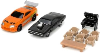 Kaks metallist nanoautot
