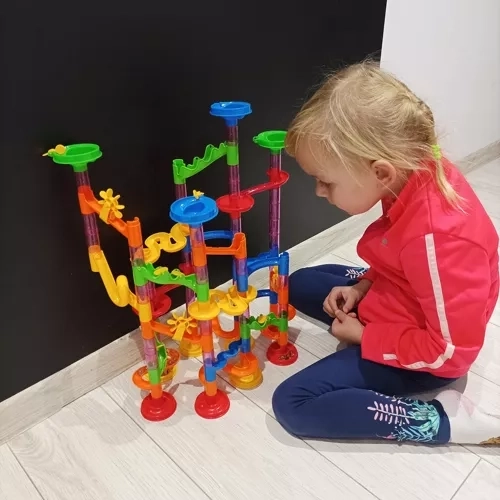 Suur komplekt: 105 osa + 30 kuuli