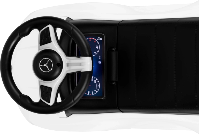 Mercedes multimeediarool