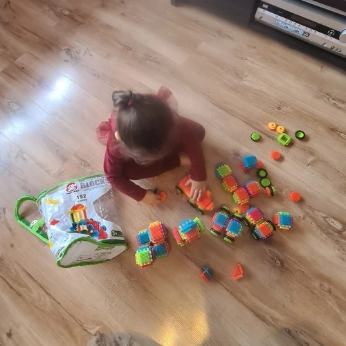 Toetab loovust ja motoorikat