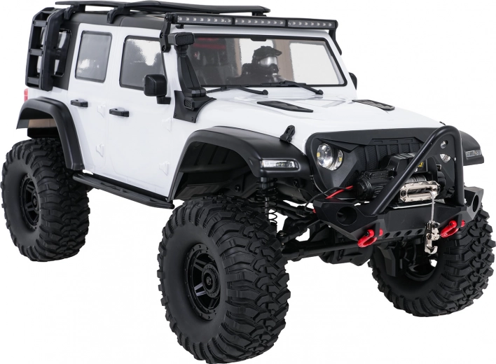 Realistlik off-road disain ja LED-tuled