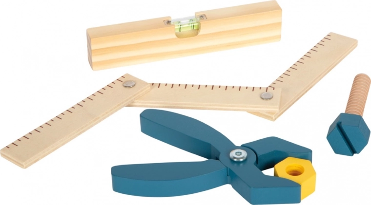 Realistic wooden tools for little masters