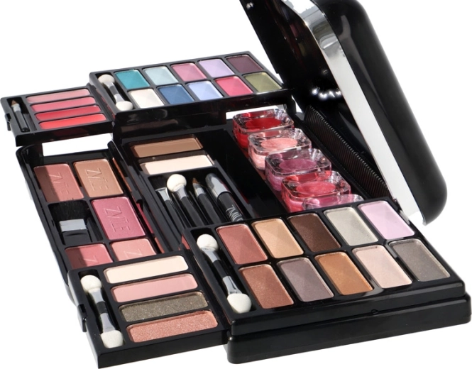 Täiuslik jumestuse ja huulte viimistlus