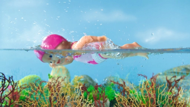 Ujub ja lõbustab vees