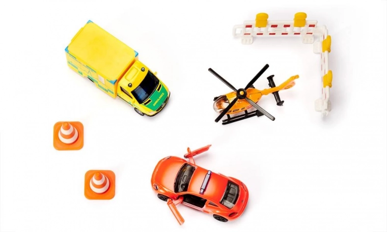Complete rescue equipment in one set