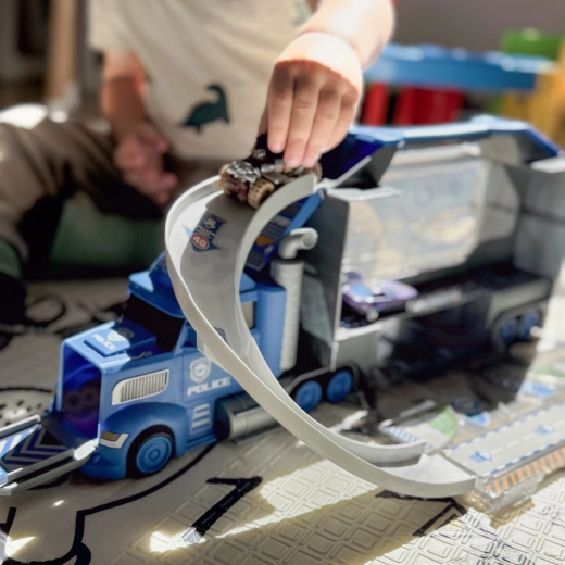 Lahtivolditav võidusõidurada tegevuseks