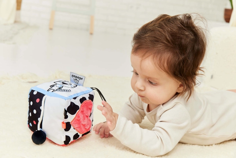 Tasku pallikese ja turvalise peegliga