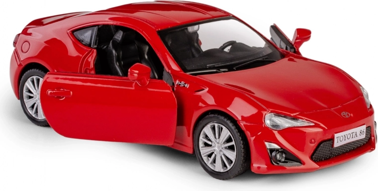 Avatavad uksed ja detailne interjöör