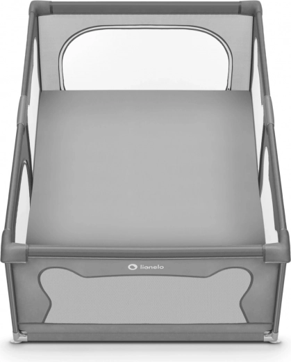 Breathable mesh sides and excellent visibility