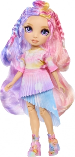 Liigenditega nukk realistlikuks mänguks