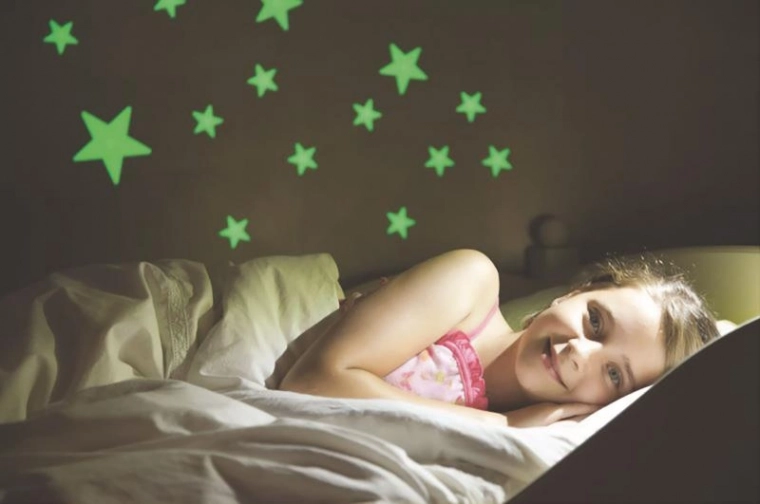 Helendavad tähed maagilise öötaeva loomiseks