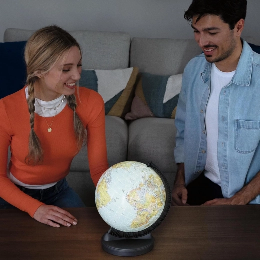 Helendav gloobus õppimiseks ja meeleoluks