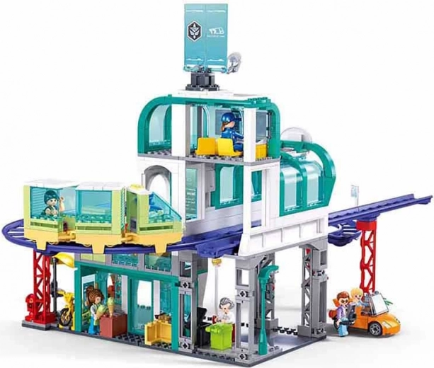 Creative Play with Over 605 Pieces