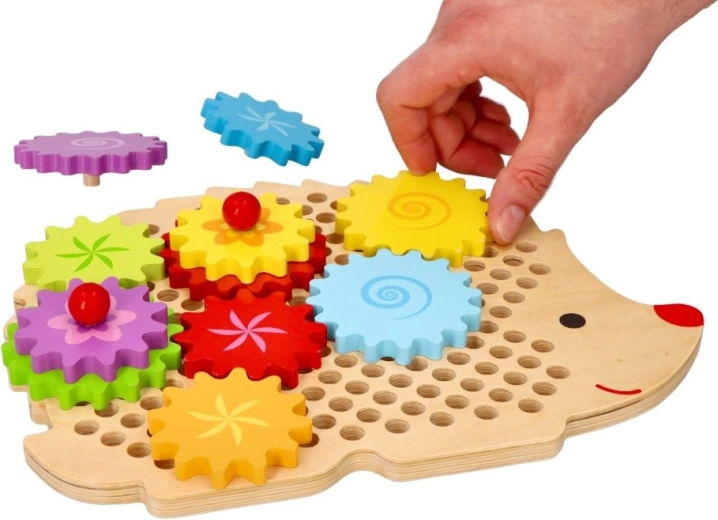 Toetab peenmotoorikat ja keskendumist