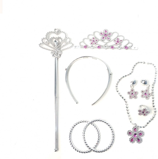 Plenty of accessories for a perfect transformation