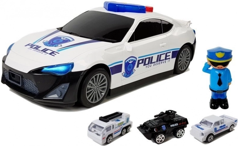 Komplektis 3 autot ja figuur
