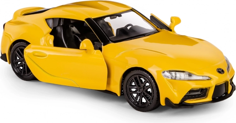 Avatavad uksed ja detailne interjöör